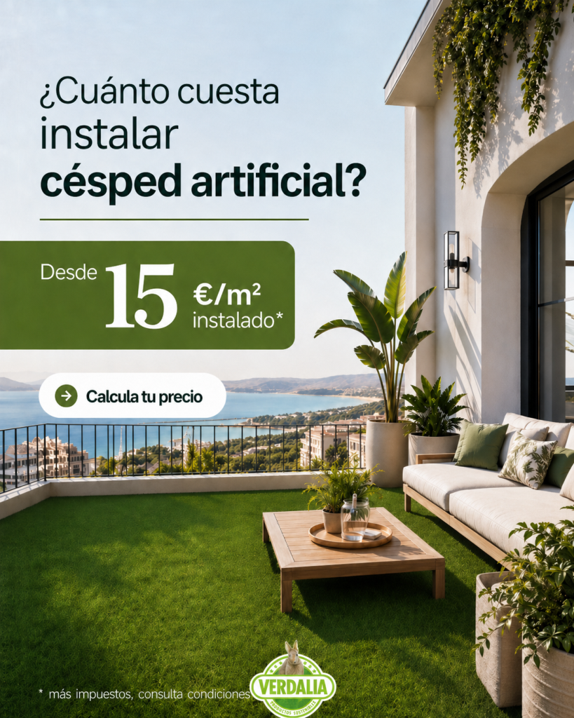 Terraza moderna con césped artificial instalado, vistas al mar y texto promocional de instalación desde 15 euros por metro cuadrado.